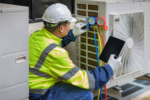 Professional Hvac technician working in Tom Bean, TX